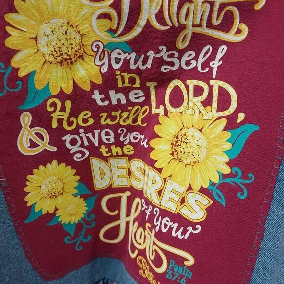 3758 Size 1XL Upcycled Cabin Creek Jean Tunic In Purple and Red Quilt Trim. - Picture 6 of 8